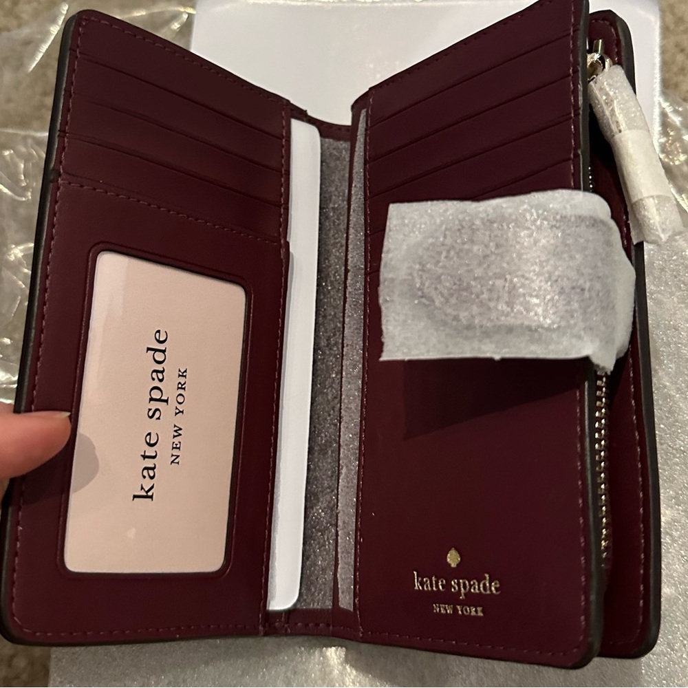 NWT Kate Spade Leather Medium Staci Wallet - Picture 2 of 6